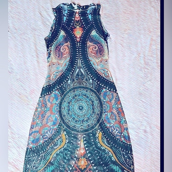 Dresses & Skirts - VINTAGE PATTERN MIDI BODYCON DRESS